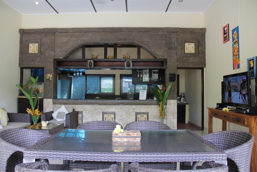 The Catur Villa Seminyak  Ruang foto