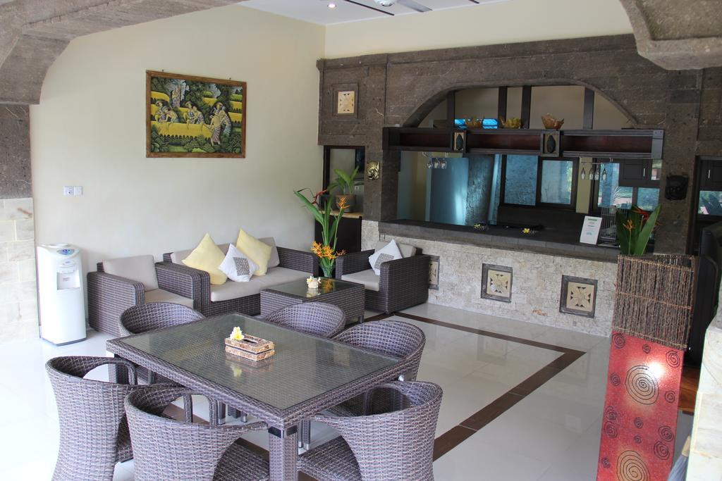 The Catur Villa Seminyak  Ruang foto